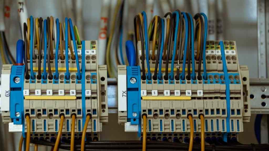 Commercial Electrical Contractors Green Valley  AZ